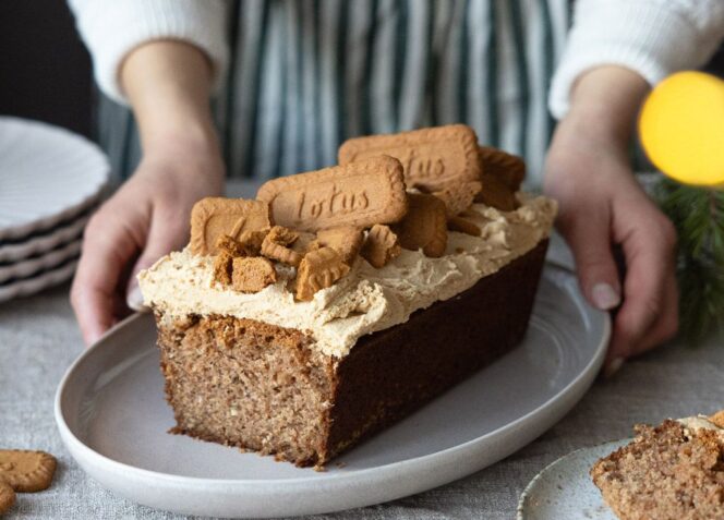 Näyttävä Biscoff-kahvikakku