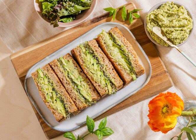 Vegaaninen katsu sando