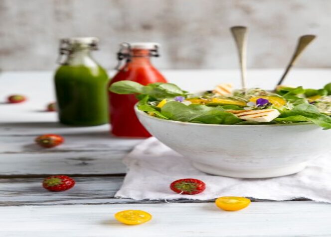 Yrttiöljy ja mansikkaviinietikka