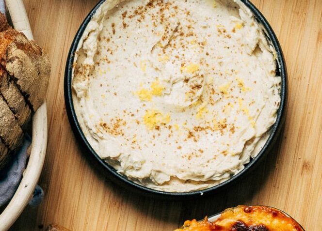 Paahdettu fenkolisiemen-sitruunatahna