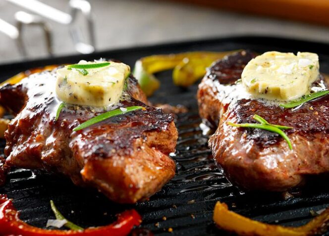 Grillipihvit ja maustevoi